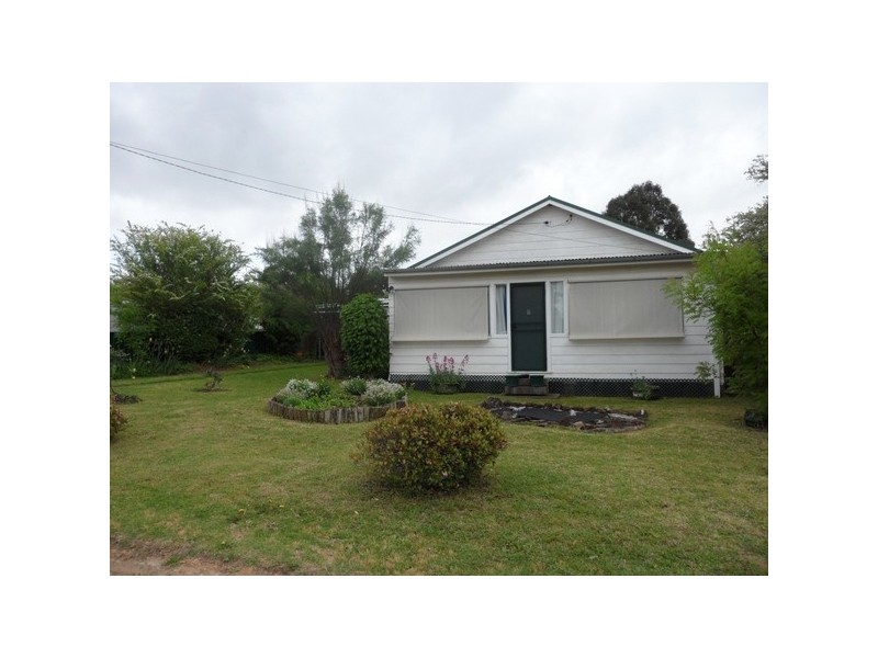 11 Cox Lane, Coolah NSW 2843