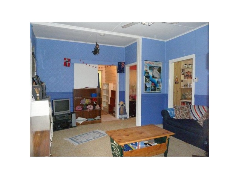 11 Cox Lane, Coolah NSW 2843