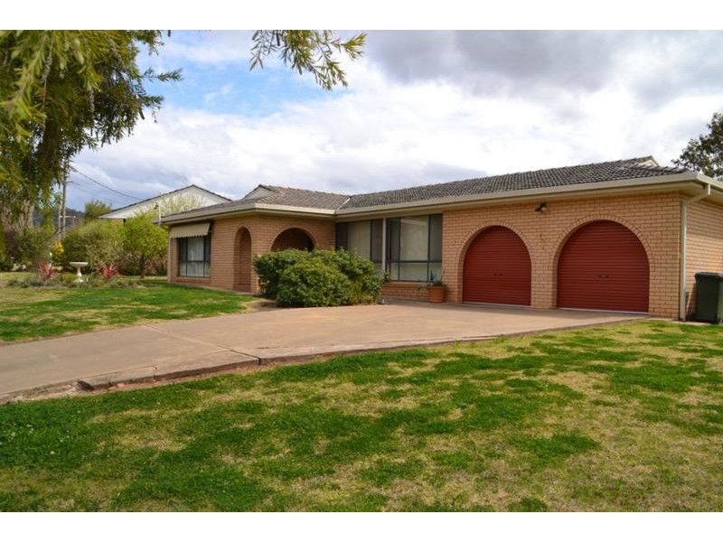 4 Redbank Road, Mudgee NSW 2850