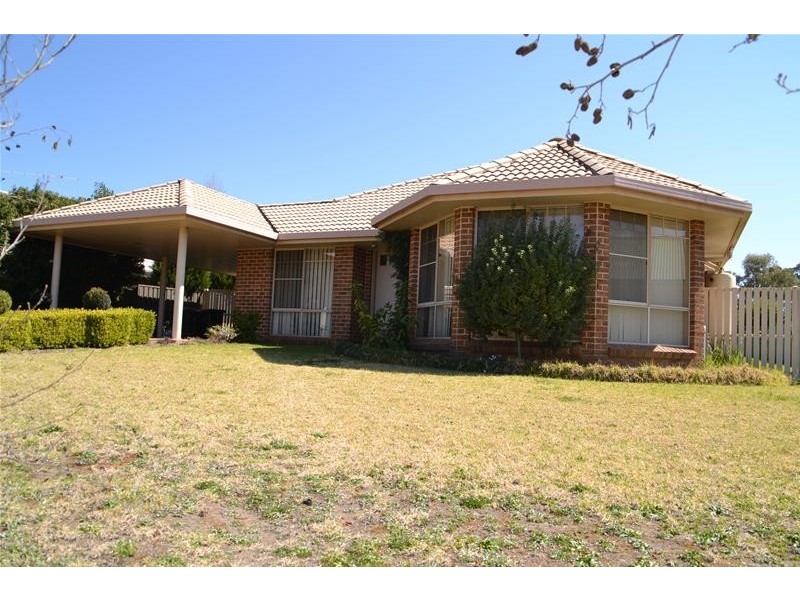 16 Melton Road, Mudgee NSW 2850