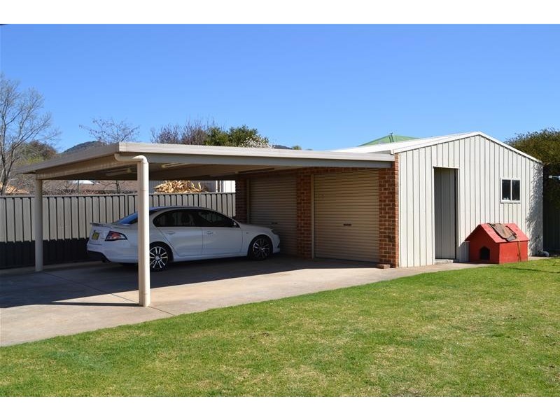 16 Melton Road, Mudgee NSW 2850