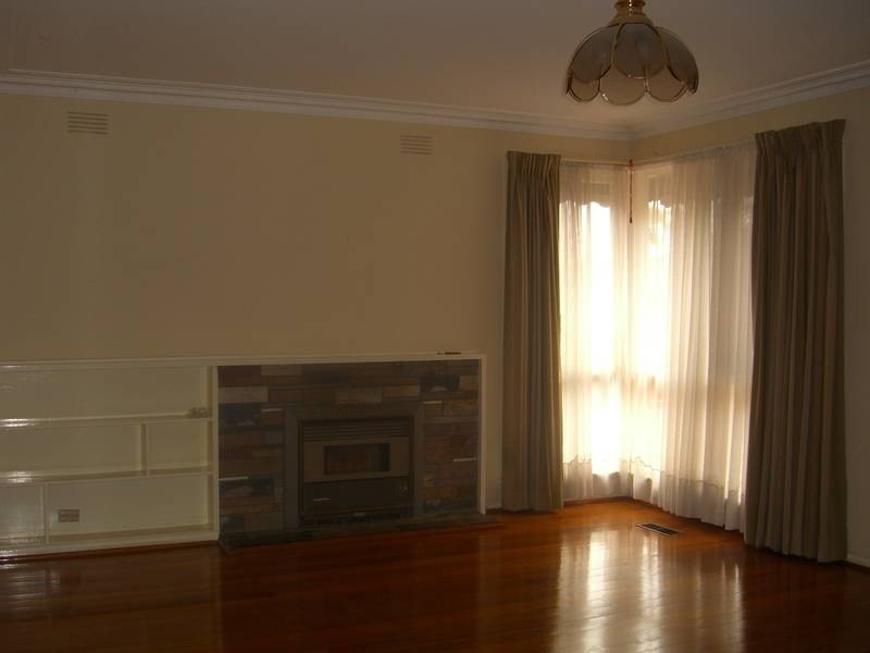 2 Collier Crt, Burwood VIC 3125