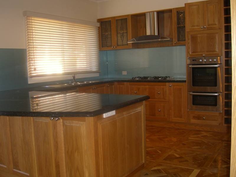 4 Peak St, Malvern East VIC 3145