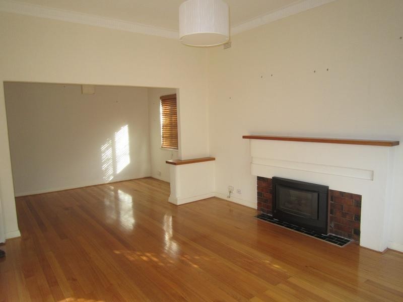 854 Riversdale Rd, Camberwell VIC 3124