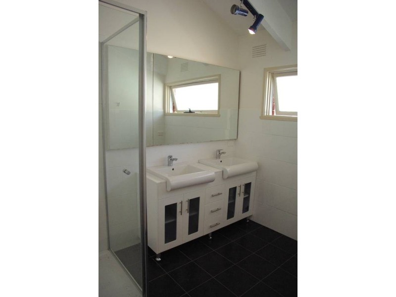 22 Bowen St, Camberwell VIC 3124