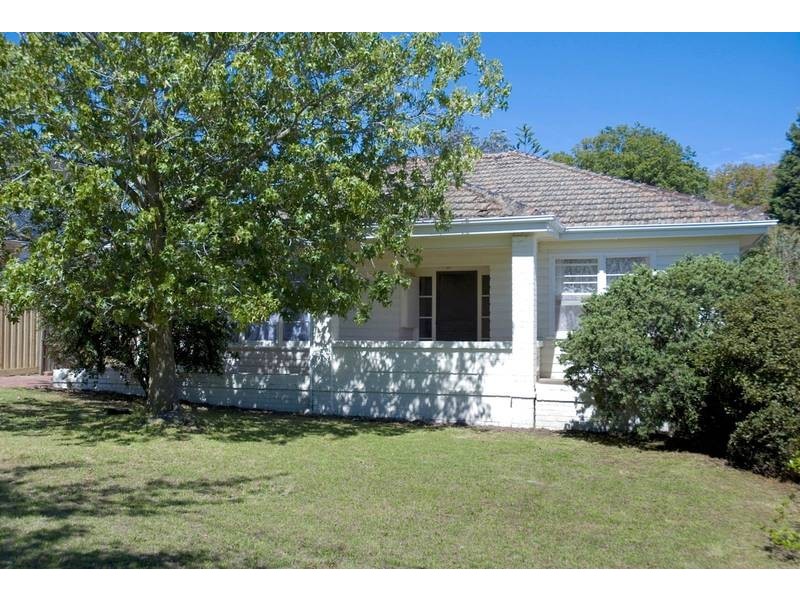 12 Lesley Street, Camberwell VIC 3124