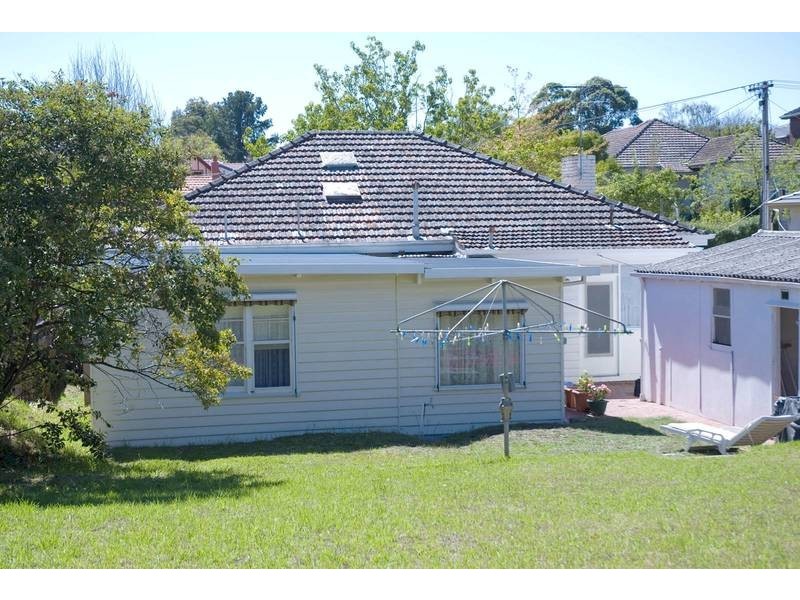 12 Lesley Street, Camberwell VIC 3124