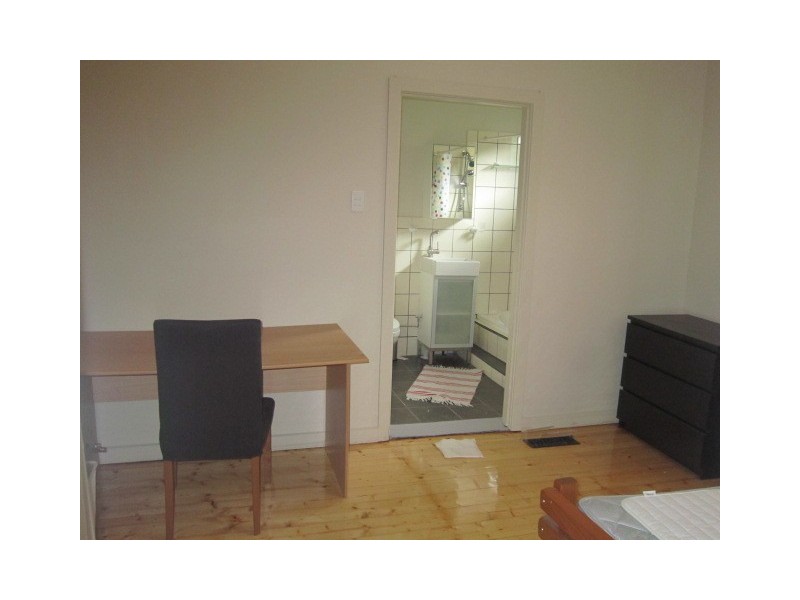 21 Meldan St, Burwood VIC 3125