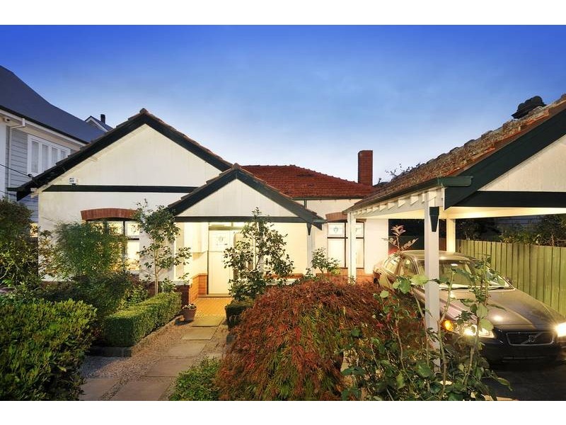 37 Currajong Rd, Hawthorn East VIC 3123