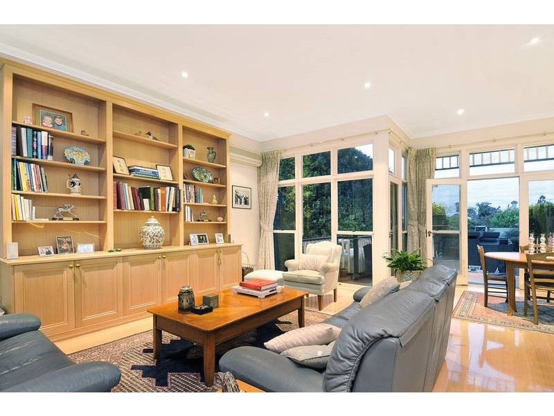 37 Currajong Rd, Hawthorn East VIC 3123