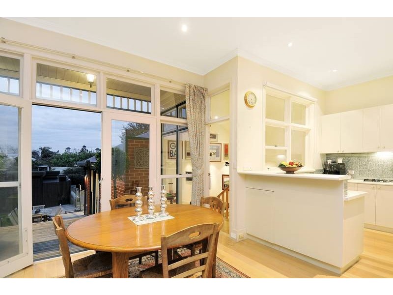37 Currajong Rd, Hawthorn East VIC 3123