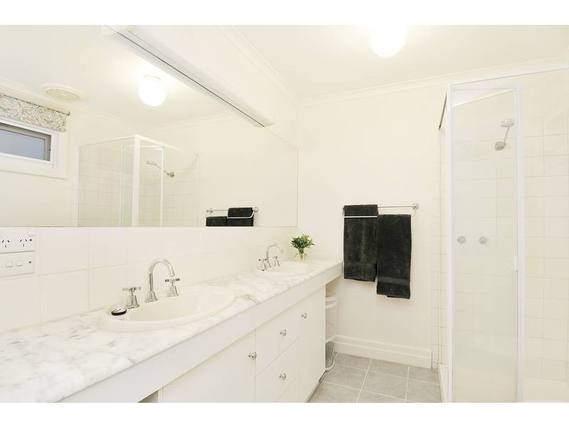37 Currajong Rd, Hawthorn East VIC 3123