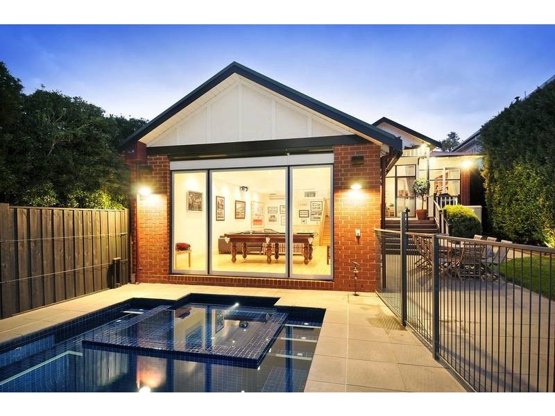 37 Currajong Rd, Hawthorn East VIC 3123