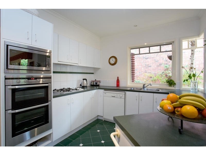 11A Fairholm Grove, Camberwell VIC 3124