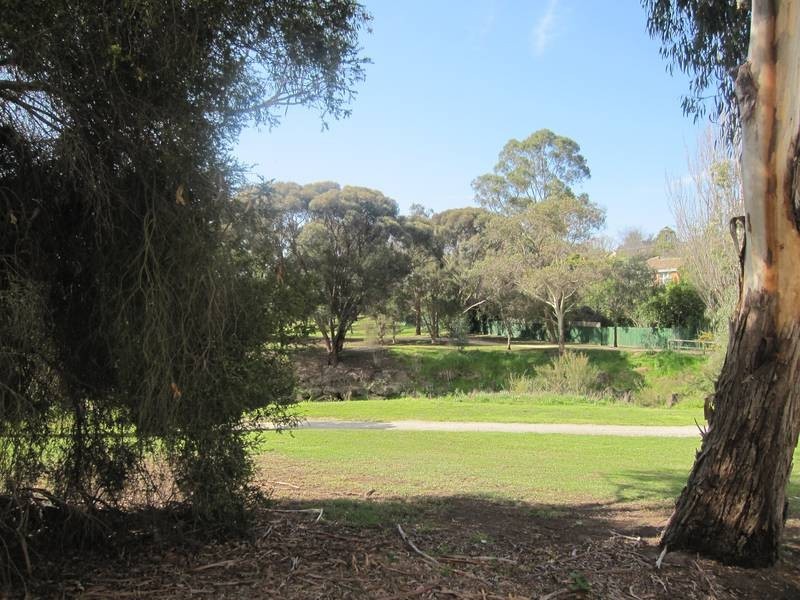 1/173 Kilby Rd, Kew East VIC 3102