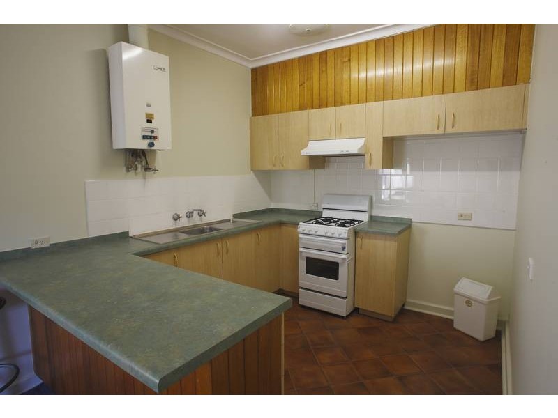 2/28 Donna Buang Street, Camberwell VIC 3124