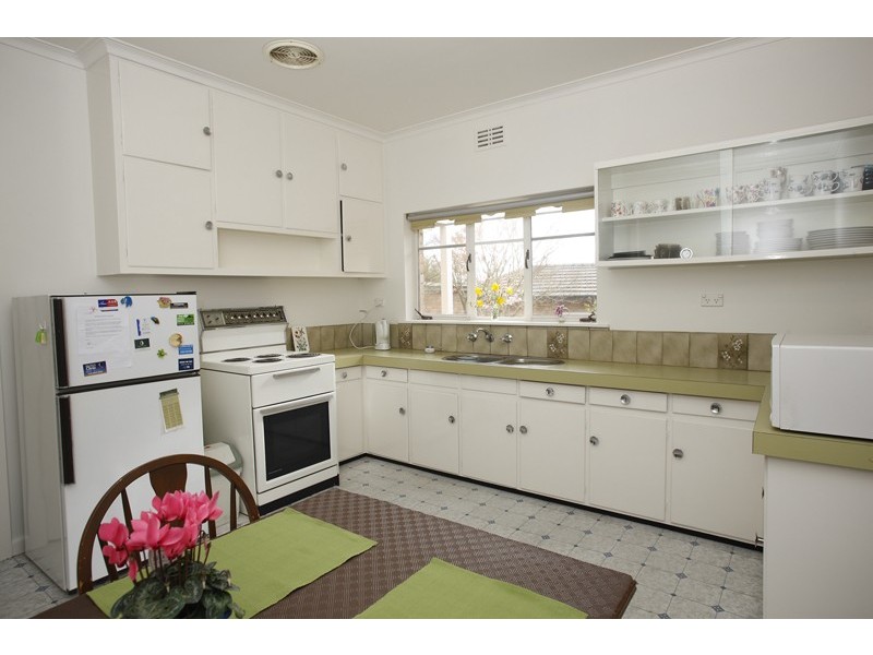 27 Second Ave, Kew VIC 3101
