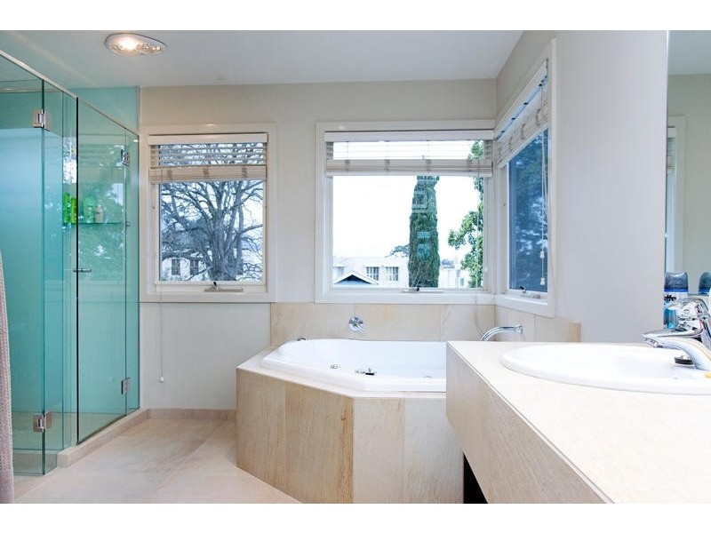 8 Laurel Court, Hawthorn East VIC 3123