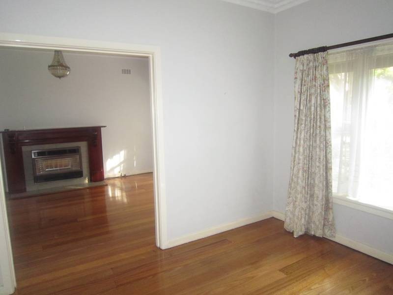 3 Woodlands Ave, Camberwell VIC 3124