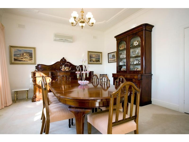 2 Acheron Ave, Camberwell VIC 3124