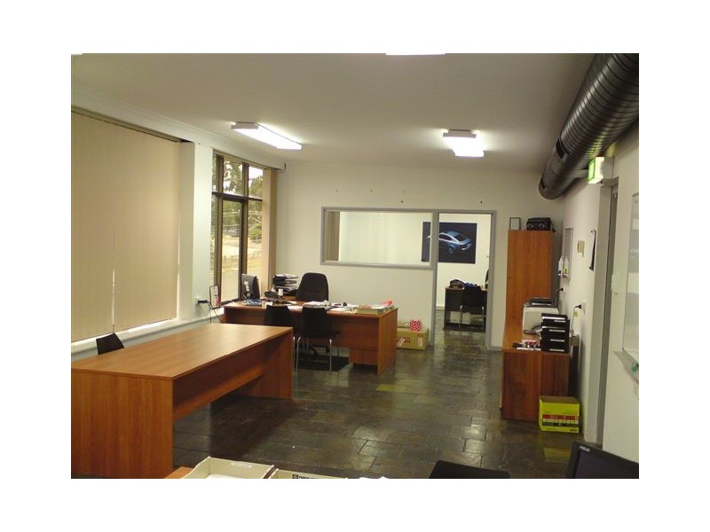 84 Railway Road, Blackburn VIC 3130