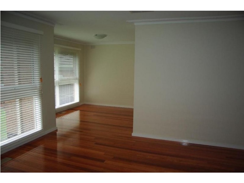 14 Chamberlain Crt, Blackburn South VIC 3130