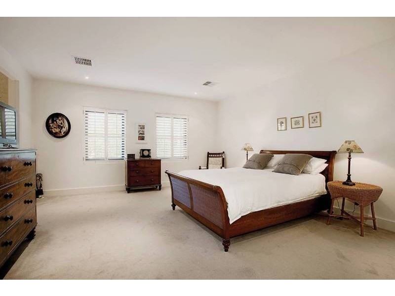 2A Glen Street, Hawthorn VIC 3122