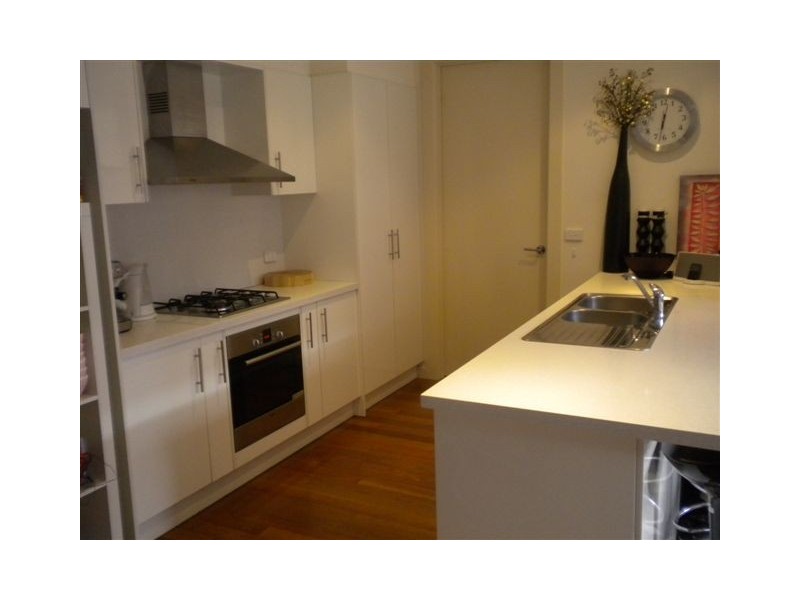 2/22 Beech St, Surrey Hills VIC 3127