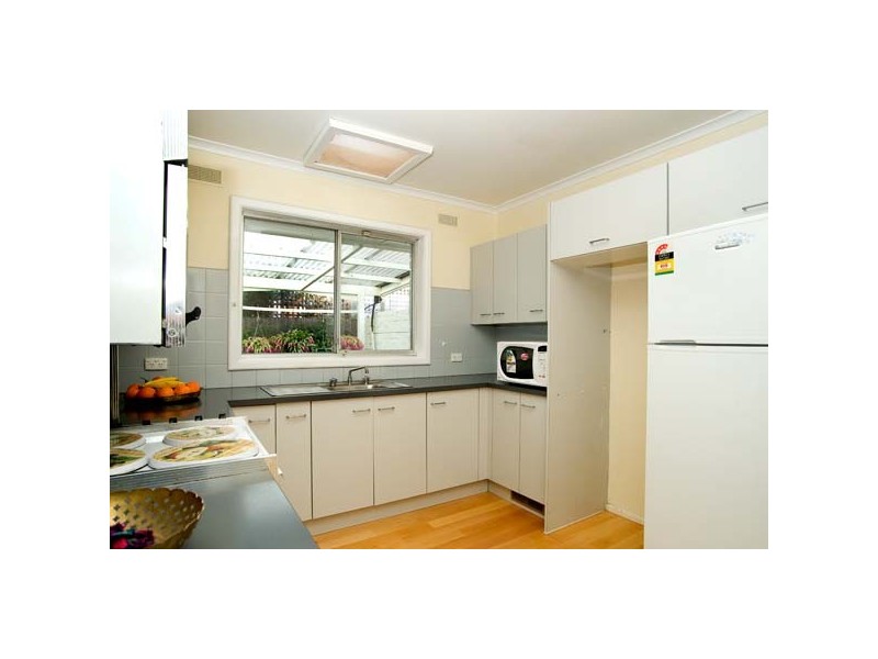 1A Kingsley Pde, Carnegie VIC 3163