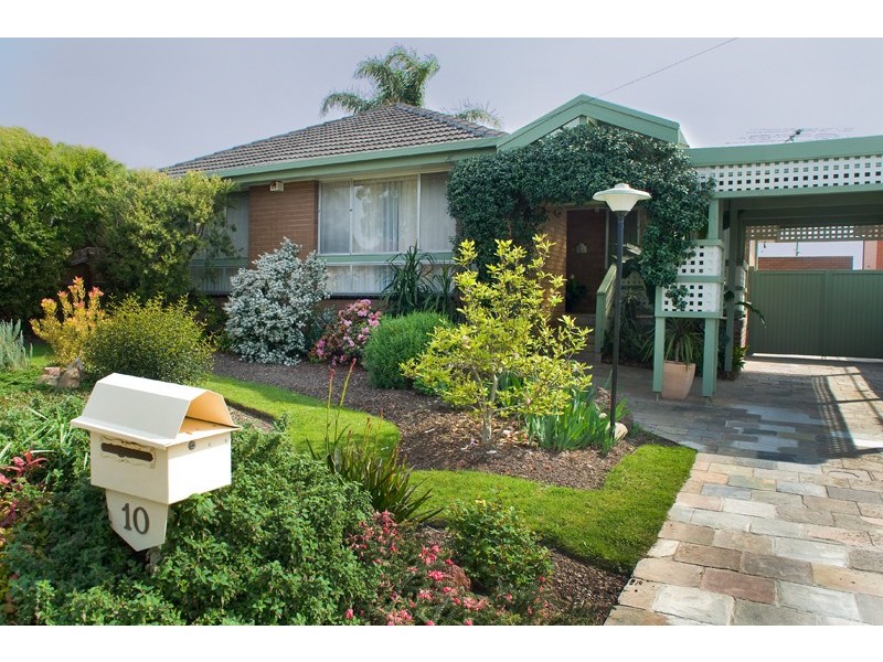 10 Sylvia Street, Blackburn South VIC 3130