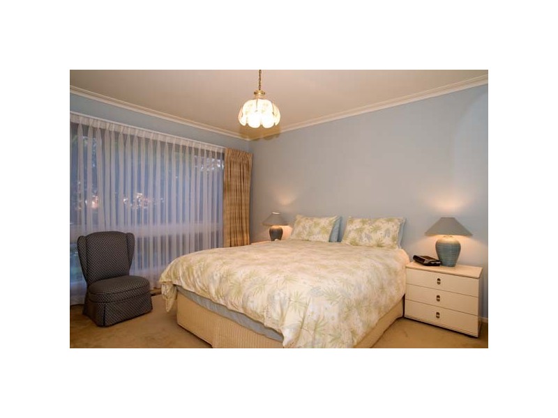 10 Sylvia Street, Blackburn South VIC 3130