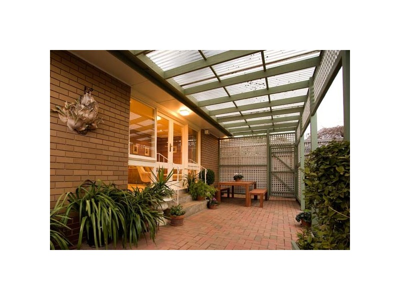 10 Sylvia Street, Blackburn South VIC 3130