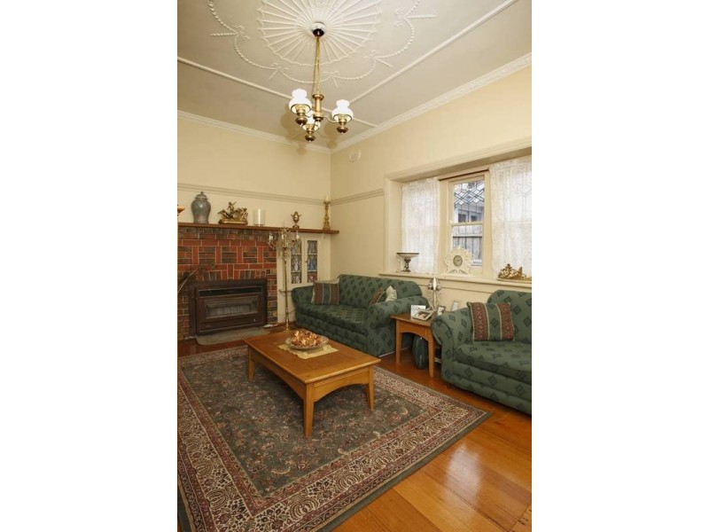 5 Hocknell Street, Canterbury VIC 3126