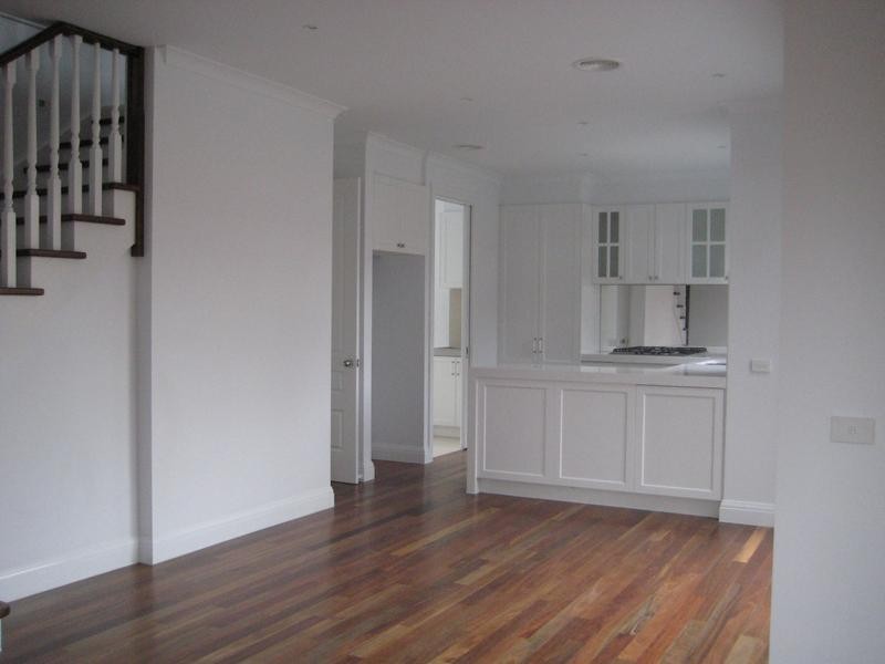 8 Douglas St, Balwyn North VIC 3104