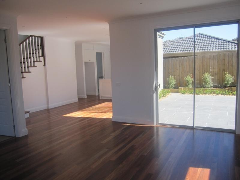 8 Douglas St, Balwyn North VIC 3104