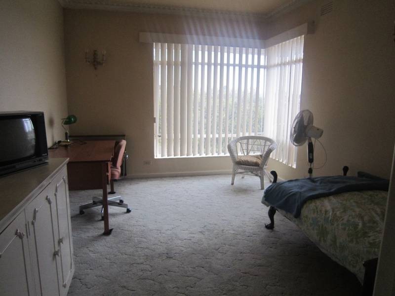 64A Bath Rd, Glen Iris VIC 3146