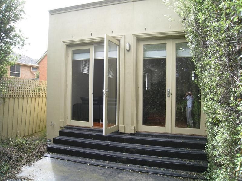 15 Kenneth St, Bulleen VIC 3105