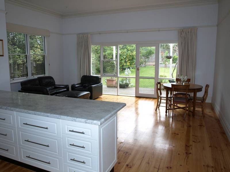 2 Scott St, Canterbury VIC 3126