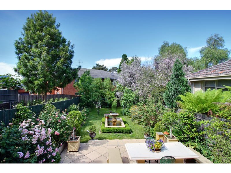 1/202 Kilby Road, Kew East VIC 3102