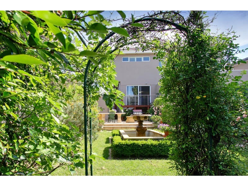 1/202 Kilby Road, Kew East VIC 3102