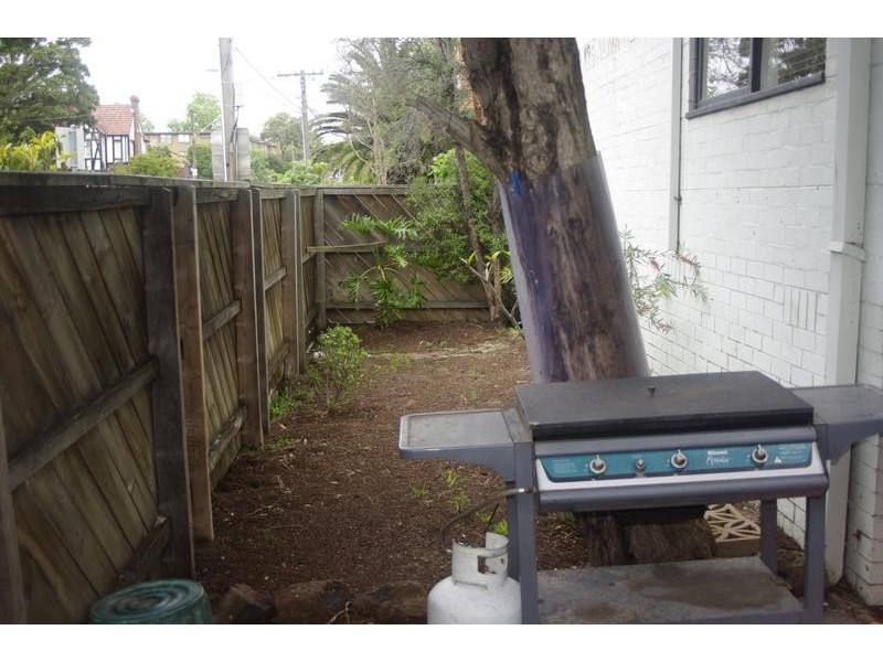 2/125 Alma Rd, St Kilda East VIC 3183
