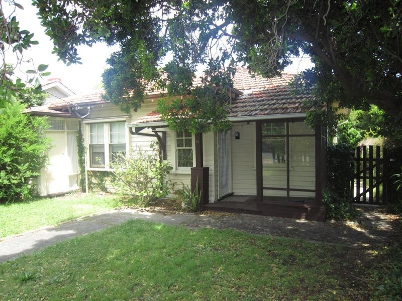 12 Chester st, Glen Iris VIC 3146