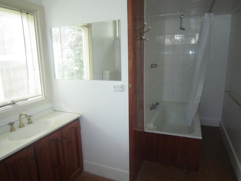 12 Chester st, Glen Iris VIC 3146