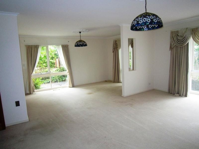 16 Glendale St, Surrey Hills VIC 3127