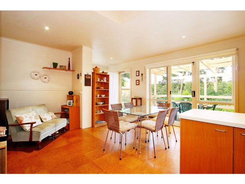 21 Orrong Crescent, Camberwell VIC 3124