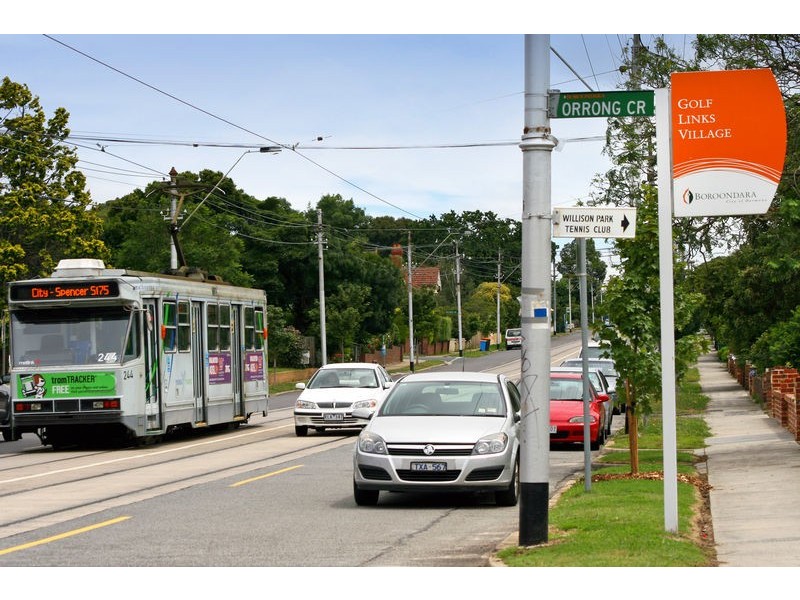 21 Orrong Crescent, Camberwell VIC 3124