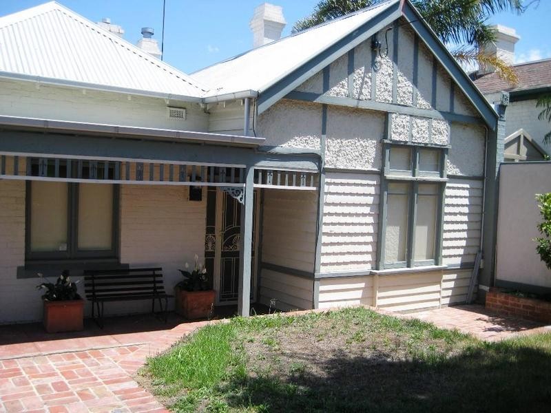 262 Barkers Rd, Hawthorn VIC 3122