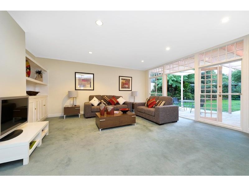 37 Durham Road, Surrey Hills VIC 3127