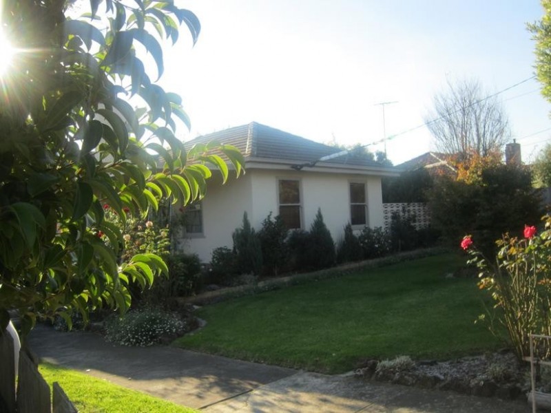 55 Cleveland St, Ashwood VIC 3147