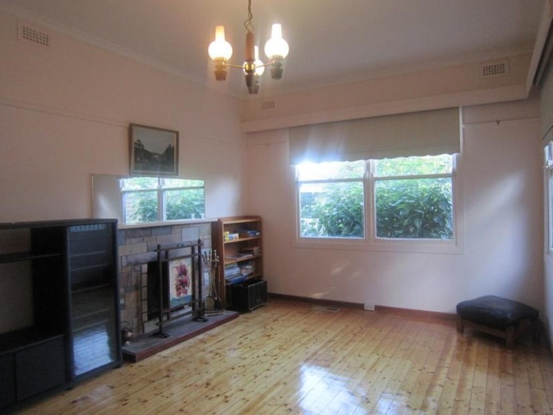 55 Cleveland St, Ashwood VIC 3147